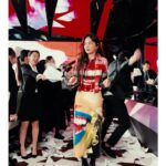 Ella Chen Jia Hua Instagram – 今天解接來教大家「社恐逃脫術」😎

📢【Bad Habits】數位點聽
🍸【Bad Habits】MV 已上線
💿 二專預購進行中
⏰ 新專音樂會 3/16 12:00 開放索票
🔗以上連結都在IG首頁唷

#Ella陳嘉樺二專 #BADHABITS #社恐逃脫術 #累 #放空 #耍廢 #壞習慣
