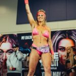 Elle Brooke Instagram - The final face off is in the books 📖 Who do you think wins? #XSeries15 | @misfitsboxing | May 25