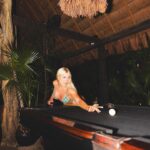 Elle Brooke Instagram - First date?
