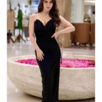 Elli AvrRam Instagram – 😌💜🕊️

Dressed in @neeta_lulla @houseofneetalulla 
Hair & Makeup by @fab_beauty___ 
#elliavrram #yourstruly