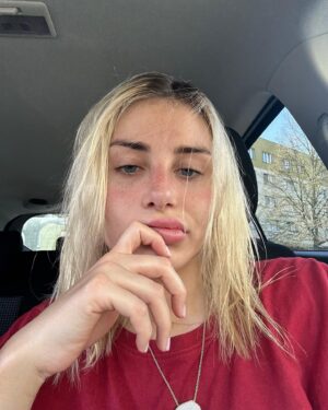 Ellie Brown Instagram - Recently 🤍