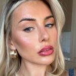 Ellie Brown Instagram - Summer glam 🍓 @wetnwildeu @bootsuk #wetnwild #ad
