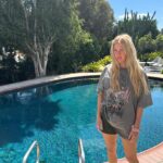 Ellie Goulding Instagram – Squint series :)