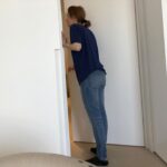 Ellie Kemper Instagram - 1) yelling at my husband 2) realizing in horror it was all caught on tape 3) lightning fast damage control!!! 📸: my 4yo