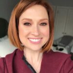 Ellie Kemper Instagram – Haircut and style: @liltresser 
Hair color: @nikkicolorsnyc 
Makeup: @pellegrinokatie 
NOT MAD at any of it: meeee 🥰🥰🥰