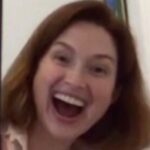 Ellie Kemper Instagram - Had an absolutely wonderful time chatting with Office Ladies @angelakinsey and @msjennafischer about Secretary’s Day, written by @mindykaling and directed by #stevecarell!! Pictured here is the item I sneakily stole from set on the last day. Swipe to see the pure glee of a bona fide Office thief, heehee!! Thank you for having me @officeladiespod 🥰🥰🥰