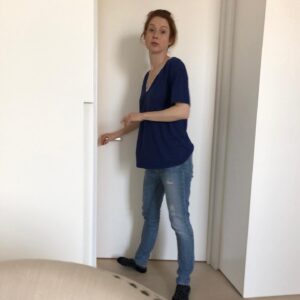 Ellie Kemper Instagram - 1) yelling at my husband 2) realizing in horror it was all caught on tape 3) lightning fast damage control!!! 
📸: my 4yo