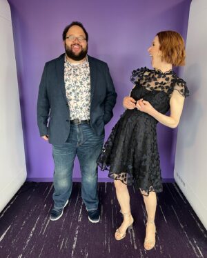 Ellie Kemper Instagram - GABS dump!!! The #GreatAmericanBakingShow @therokuchannel ps bakers can someone please send me a group pic of all of us? You’ll notice there is one thing missing from this dump which is ALL OF YOU