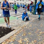 Ellie Kemper Instagram - GOOD LUCK to everybody participating in the @nycmarathon today!!!! YOU HAVE GOT THIS 💪💪💪 but let mine be a cautionary tale….and remember to pace yourselves ✌️