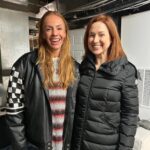 Ellie Kemper Instagram - An absolutely joyful evening hanging with the magical @aliontherun1 and her band of angels last night!! So much fun chatting about running, purpose, egg custard, Mile 20, proms, playlists, and Eric Johnson (IYKYK). Ali Feller brings so much light to the world and man am I grateful for that. OH AND did I mention I got to meet icons @keiradamato and @becsgentry?? Cause that happened too. Yay running, yay marathons!!! 🩷🩷🩷 📸 @jzsnapz (thank you!!)