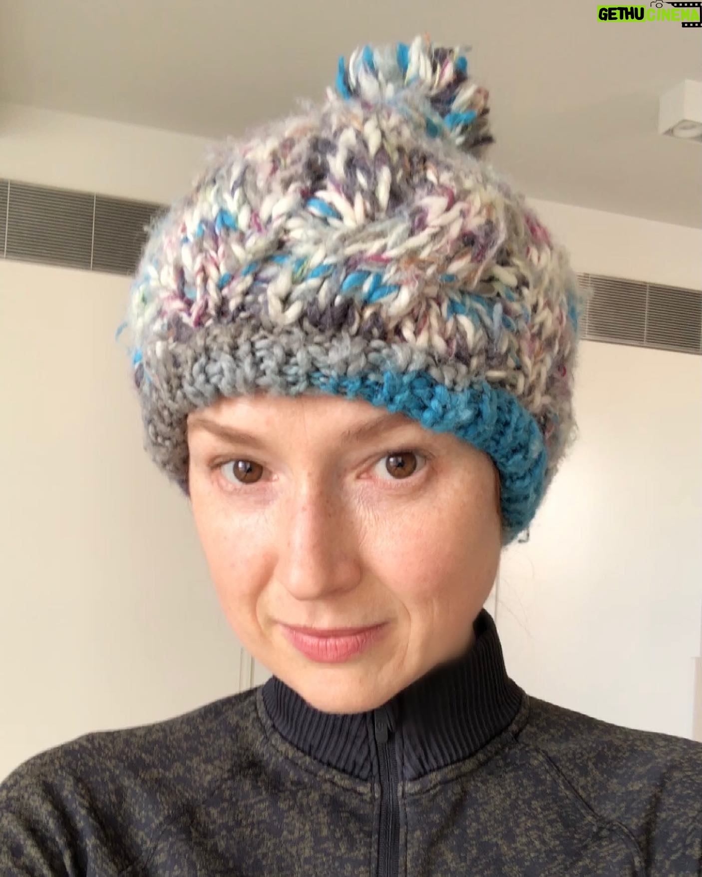 Ellie Kemper Instagram - The smooth confidence of a woman who took down her Christmas tree this morning. #March8th