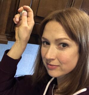 Ellie Kemper Instagram - “Self-Reflection, or, a dummy taking pictures of herself in her trailer on the set of Untitled Home Alone movie”