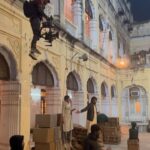 Elnaaz Norouzi Instagram – Many times I’m being asked, what do you love the most between singing, performing & acting and I don’t think anything  fulfills me as much as acting! 
#Ranneeti is and was very special for me, I’ve finally done action properly for the first time, I’ve pushed myself to my limits and I’ve been directed by yet another FANTASTIC director @sanndstorm , thank you , I loved playing Fahima/Netra 🎬🤍 

Special thanks to the entire crew and all of my co actors!

سریال جدید من به نامه رننیتی بالاخره انتشار شد و این نقشی‌ که بازی کردم رو خیلی‌ دوست داشتم. برای اولین بار هم یک عالمه اکشن داشت نقشم 🥰 
سعی‌ می‌کنم براتون بیشتر عکسو فیلم بذارم , اگه دوست درین ؟ 😍 

#RanneetiOnJioCinema #Actor #ElnaazNorouzi