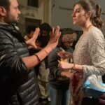 Elnaaz Norouzi Instagram – Many times I’m being asked, what do you love the most between singing, performing & acting and I don’t think anything  fulfills me as much as acting! 
#Ranneeti is and was very special for me, I’ve finally done action properly for the first time, I’ve pushed myself to my limits and I’ve been directed by yet another FANTASTIC director @sanndstorm , thank you , I loved playing Fahima/Netra 🎬🤍 

Special thanks to the entire crew and all of my co actors!

سریال جدید من به نامه رننیتی بالاخره انتشار شد و این نقشی‌ که بازی کردم رو خیلی‌ دوست داشتم. برای اولین بار هم یک عالمه اکشن داشت نقشم 🥰 
سعی‌ می‌کنم براتون بیشتر عکسو فیلم بذارم , اگه دوست درین ؟ 😍 

#RanneetiOnJioCinema #Actor #ElnaazNorouzi