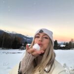 Elsa Dasc Instagram - Fêter Noël à la neige >>>