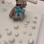 Elsa Dasc Instagram – Sweet memories for my baby shower with @littlevenicecakedubai 🧸🩵 🍰 
📍 @atlantistheroyal
Prestation offerte