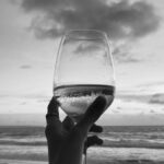 Elsa Dasc Instagram – À ces 9 mois d’amour et d’eau fraîche 🥤🤍
En vrai vous allez me manquer 🫡
Tomber enceinte fin août et accoucher en Mai 😎
#jokes