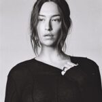 Elsie Hewitt Instagram - @derococo_official 🖤