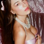 Elsie Hewitt Instagram - cotton candy land 🐷 @scarlettgasque #scarlettgasque