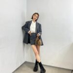 Elva Ni Chen-Xi Instagram - 今晚11:30pm Viutv 一車女人 - 與的士小姐嚟轉奇幻公路旅行🚗 #錄這集的時候肚子還可以藏很好 #現在看回覺得那時候好瘦😂 《晚吹 - 一車女人》｜星期一晚11:30 三個女人一個車墟 @viutv @kelena.kitning @linkuen13 #ViuTV #晚吹 #一車女人