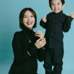 Elva Ni Chen-Xi Instagram - These behind the scenes moments are warm and precious ❤️ #happymothersday #behindthescenes #vefamily @tiffanyandco