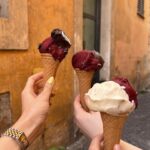 Elvin Levinler Instagram - erken doğumgünü kutlamaları ve pastası 🍦✨ #elviniminitaly