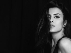 Emel Dede Instagram - 🕳