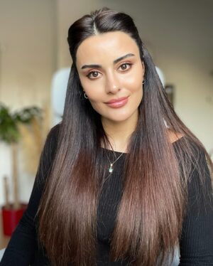 Emel Dede Instagram - Straight or curly? 😌