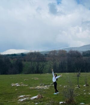 Emel Dede Instagram - Sana söz !
Yine baharlar gelecek..✨🙆🏻‍♀️