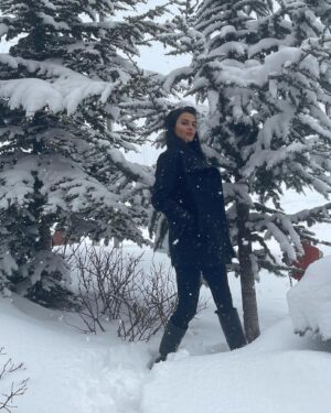 Emel Dede Instagram - 🤍❄️