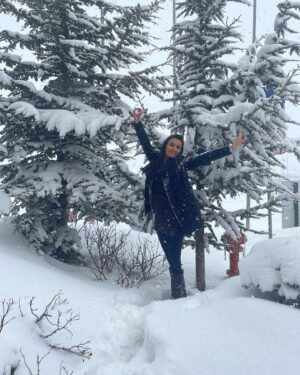 Emel Dede Instagram - 🤍❄️
