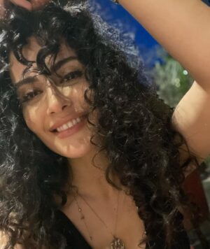 Emel Dede Instagram - Kıvır mı cık.. 😜😁😘