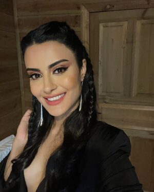 Emel Dede Instagram - #buseçağrıwedding♥️ 

Styling : @sevaybek 😎🤍