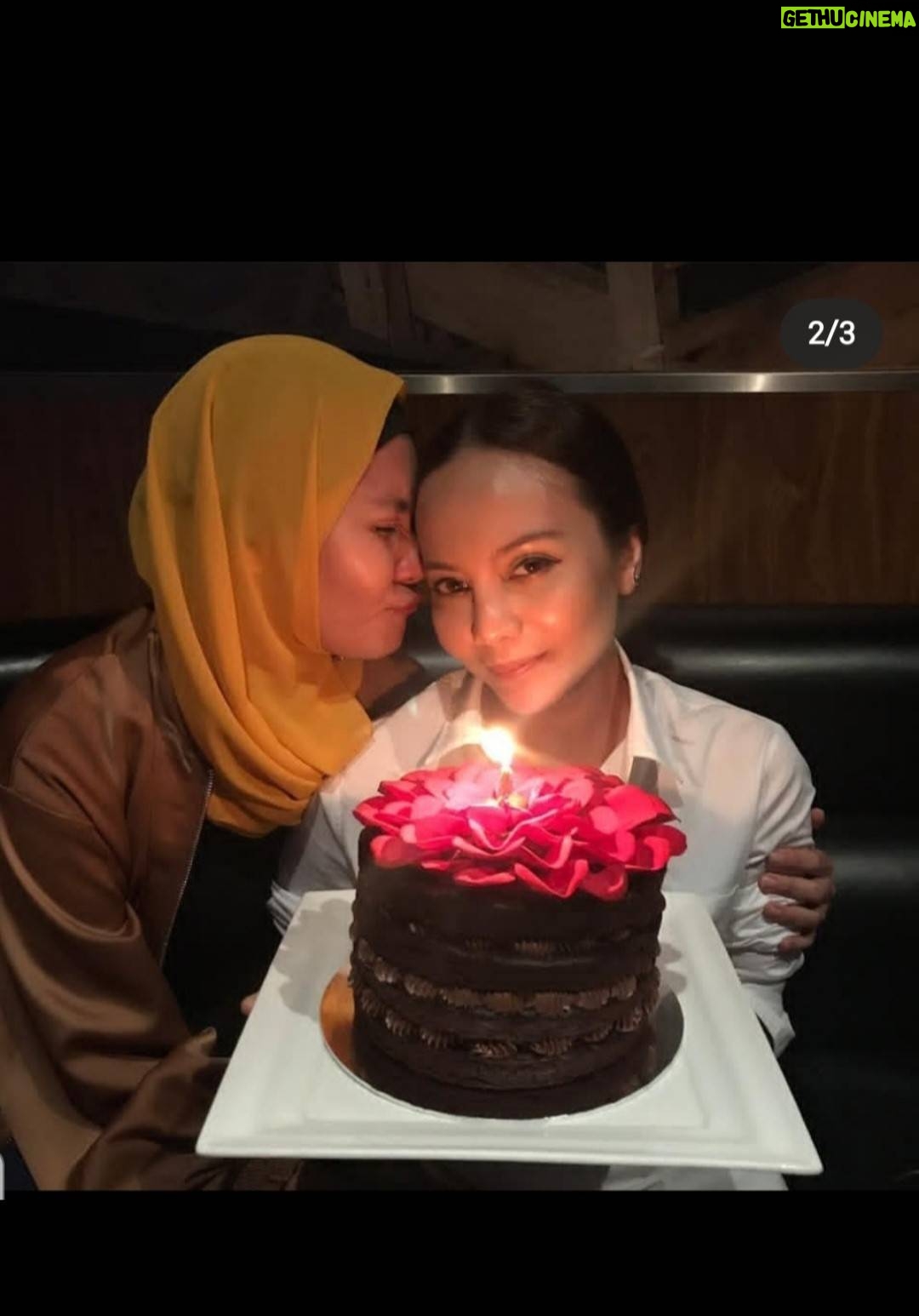 Emelda Rosemila - 186 Likes - Happy birthday to you, Da.. @emeldarosemila
My kacap telabik partner. We're that retarded best friends with inside jokes and snorty laughs 🤣. It didn't need any word to know what's on our mind. We're psychic to each other 🤣. It's the zen 😌 🤣
Just in case you forgot, let me remind you again, You're kind, you're honest, not just to me but to everyone around you. You will always make people feel comfortable and warm even at the very first met, to that you also has strong characters. So you're doing great. So proud of you always👏
My doa and my thoughts are always with you Da. ❤️
I'm a holla away if you need a good laugh or something.
You know la my lame jokes kan, you're the only consistent one🤣.. ramai dah lari. Otak dema tak geliga mcm kita 🤣🤣
Happy birthday, sayangku.. ❤️
Rahsia ku banyak pada mu. So kena sayang lebih dia ni 🤣
: last pic tu epic as my daughter already fond of her since she was a baby.. comey Sgt 🥰