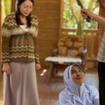 Emelda Rosemila Instagram – My Life Lately.

Tak semua yang indah2 belaka, tapi harus lalui dgn hati yang terbuka, jujur dan ikhlas kerana semuanya atas izin dan kehendakNYA. 

Kalau kita yakin Allah Swt adalah sebaik2 perancang, semua akan jadi mudah.♥️