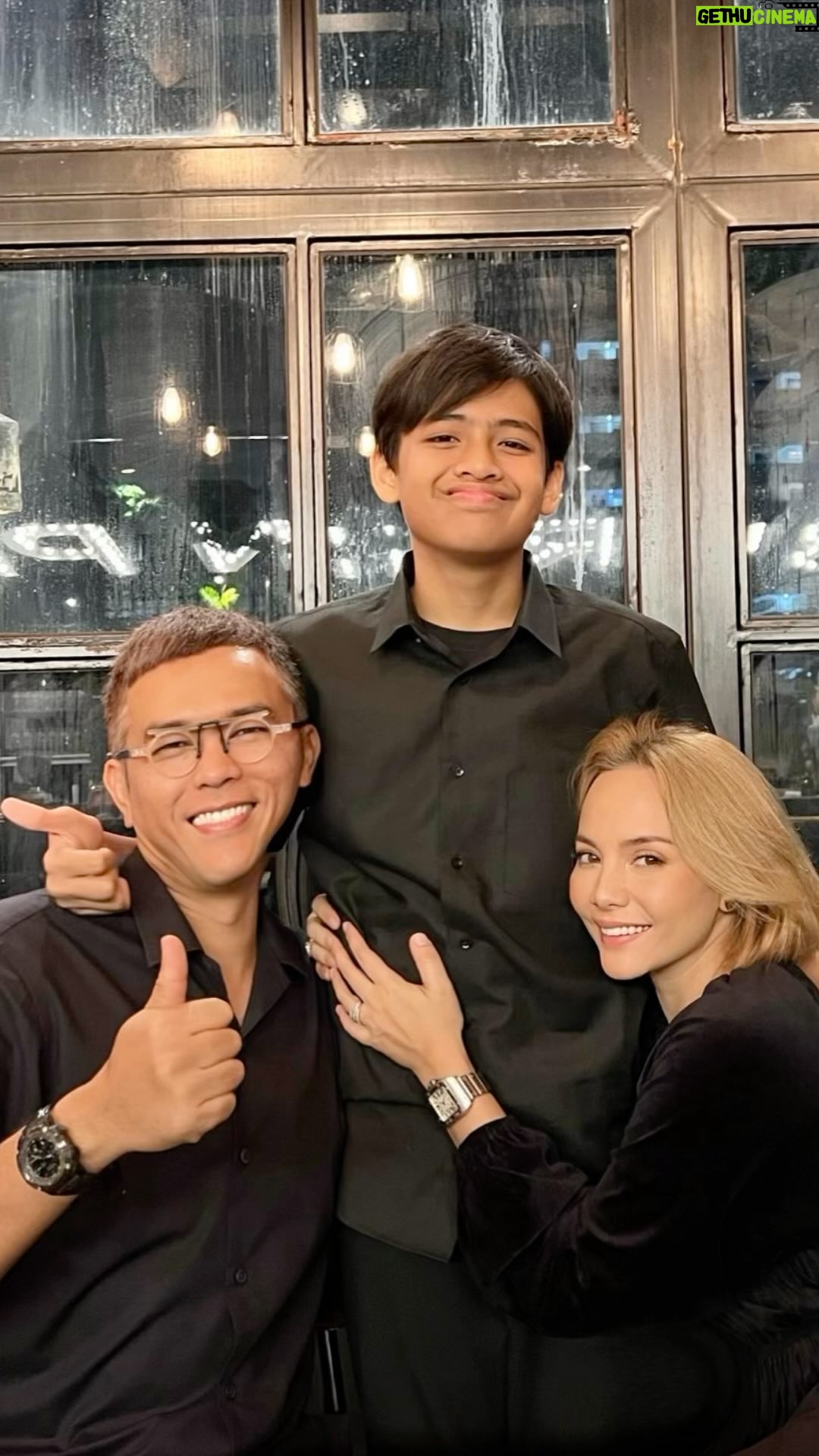 Emelda Rosemila - 3.6K Likes - First fam pics January 2024.
Muah muah🩵⭐️🩵
@edrarafaeladlin @adlinamanramlie