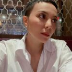 Emelda Rosemila Instagram - Celebrating the arrival of 2024 with optimism. Im grateful for the lesson, tears, and happiness.May I always strive to improve myself and make a positive impact on those around me. Selamat Menyambut Tahun Baru my dear followers.Your support brightens up my life, thank you.🙏🏼♥️ Moga moga kita sentiasa perbaiki diri, kurangkan social media, enjoy quality time bersama keluarga dan kawan2. Real pleasure!♥️ Moga moga kita tidak terbabit berkata buruk, judgemental, memandang rendah pada dugaan kehidupan org lain. Setiap manusia tidak sempurna dan melalui pelbagai ujian dan dugaan dalam hidup. Ajari diri kita untuk mendoakan kebaikan pada setiap perkara walaupun baik mahupun buruk, supaya para malaikat sentiasa mendoakan kebaikan untuk kita. Jaga hati sebaiknya, sesungguhnya ketenangan hati adalah rezeki, nikmat dan kemewahan dalam hidup. Love yous!♥️