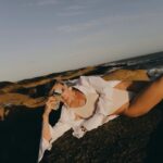 Emilia Attías Instagram - La escencia del verano reflejada en esta fragancia viva, fresca, floral y afrutada. #dglightblue @dolcegabbana_beauty 🍋 🌊☀️