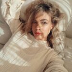 Emilia Attías Instagram - Dreamy Creamy thursday 🤎
