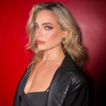 Emilia Attías Instagram - 🖤 @rickysarkany M @charme.makeup H @agusvisser_ / @frumboliestudio