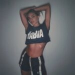 Emilia Attías Instagram - Training season🤸‍♂️ 🤎⚡️ @rabiaindumentaria