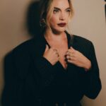 Emilia Attías Instagram - Las finales del makeup que hicimos con @bettinafrumboli para @lancomeofficial Ese labial!! ❤️🤎🍂 Ph @daianarosembergph