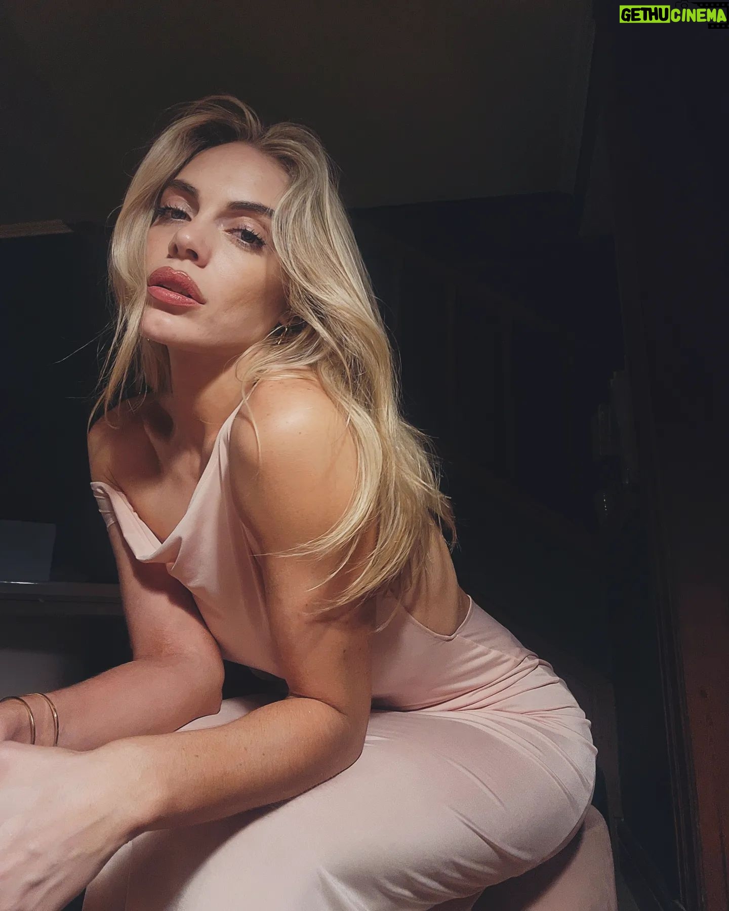 Emilia Attías Instagram - Blonde blonde by @zacariasguedes I lov u @zac.guedes