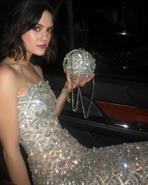 Emilia Jones Instagram - 🪩✨@oscardelarenta