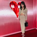 Emilia Jones Instagram - ‘La Maison Vivier’ @rogervivier ♥️ Congratulations @gherardofelloni on a stunningly vibrant SS23 presentation! Thank you so much for inviting me ✨