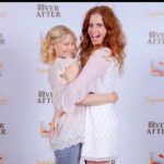 Emilie de Ravin Instagram - Happy Birthday beautiful angel of a human @bexmader 🥳Love ya to bits and pieces Bex & Can’t wait to see you and give you a massive cuddle xo 🥰 #bexilieforever 💙💚