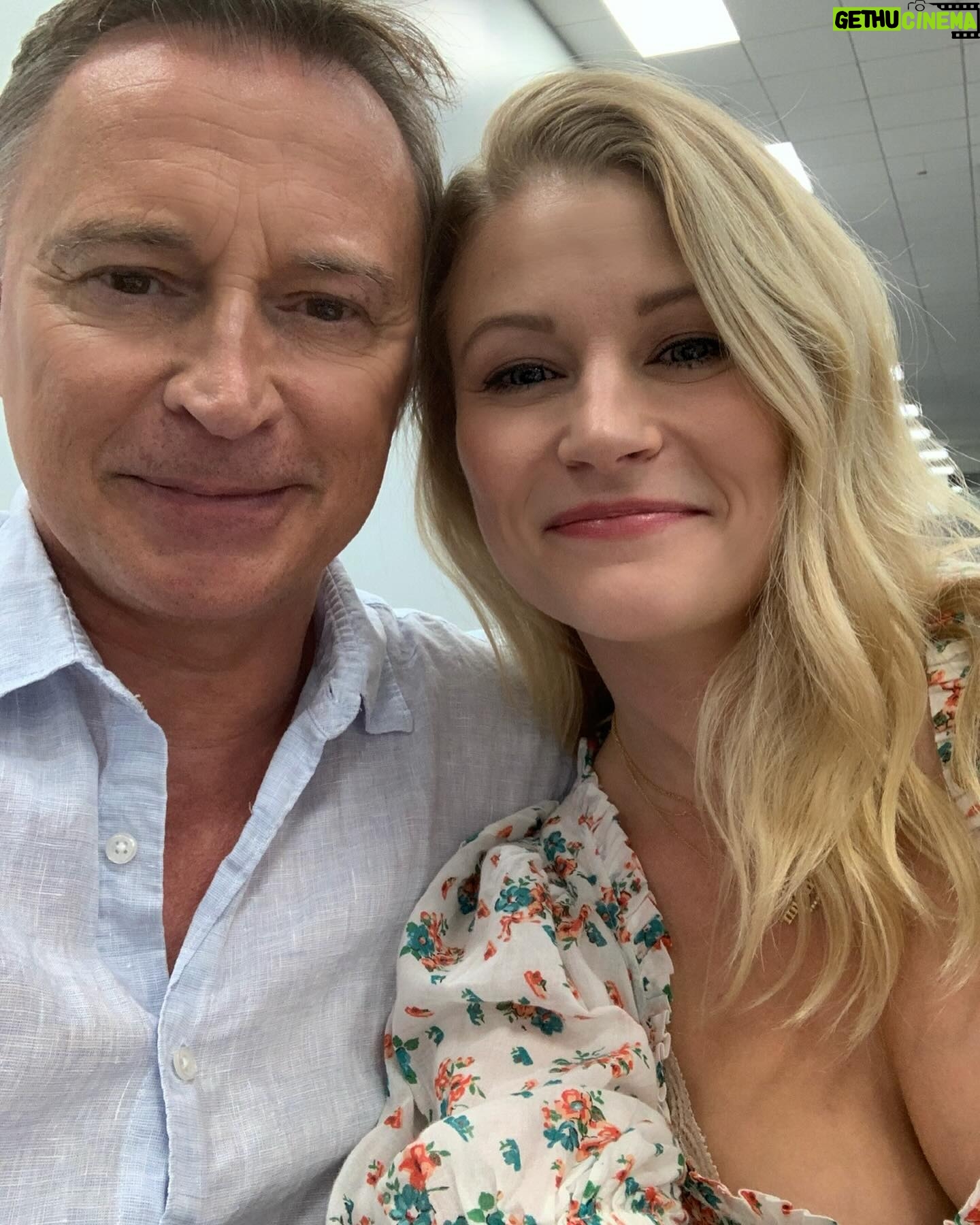 Emilie de Ravin - 81.8K Likes - Happy (slightly belated!π¬) Birthday my dear friend Bobby! Hope it was a great one π«ΆπΌ Love ya mate β¨β¨β¨
#robertcarlyle #rumbelle π