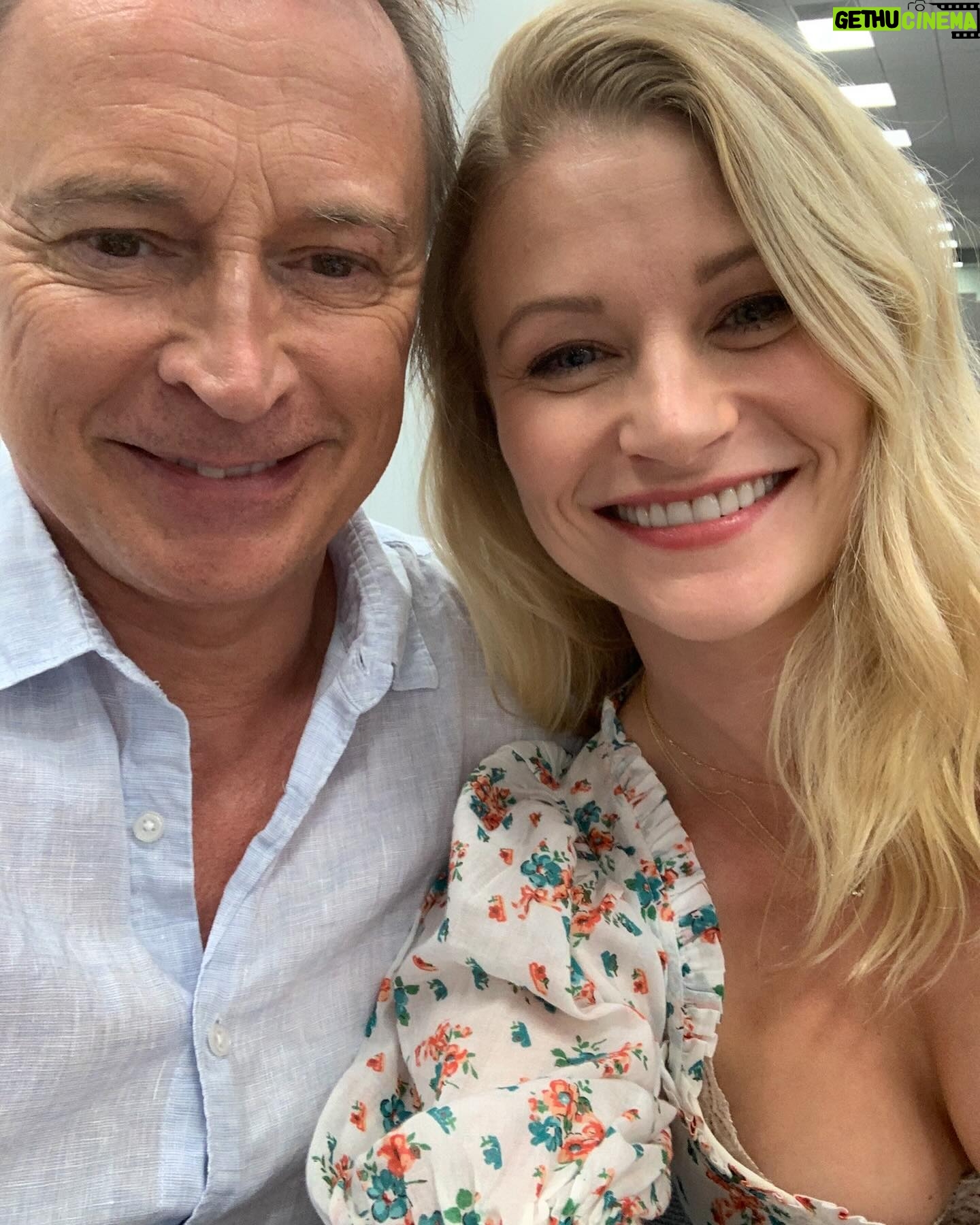 Emilie de Ravin - 81.8K Likes - Happy (slightly belated!π¬) Birthday my dear friend Bobby! Hope it was a great one π«ΆπΌ Love ya mate β¨β¨β¨
#robertcarlyle #rumbelle π
