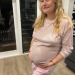 Emilie de Ravin Instagram – Snap shot dump of the past long (Kings Birthday) weekend 💖
(Theo in the 6th pic taking my pic 🥰🥰🥰)

#mumlife #christmasbakinginjune #stickersonmybelly #preggo #catsofinstagram #dogsofinstagram 
🫶🏼💫✨