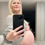 Emilie de Ravin Instagram - Bump, bump bump bump bump! 💖